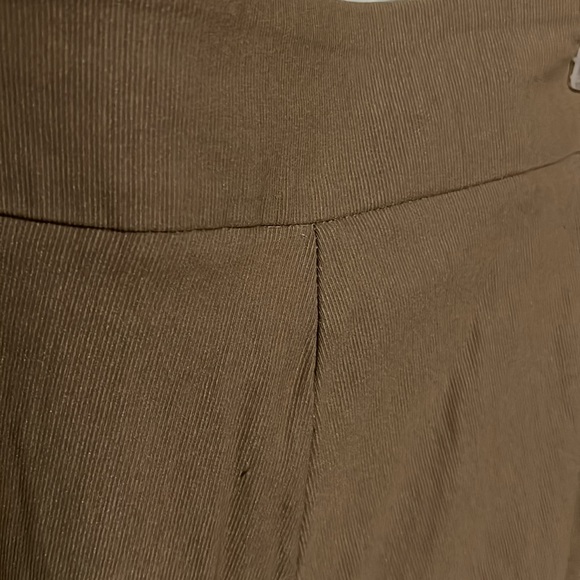 Kate Park - Tan/Gold pull-on slacks. EUC - Picture 4 of 7